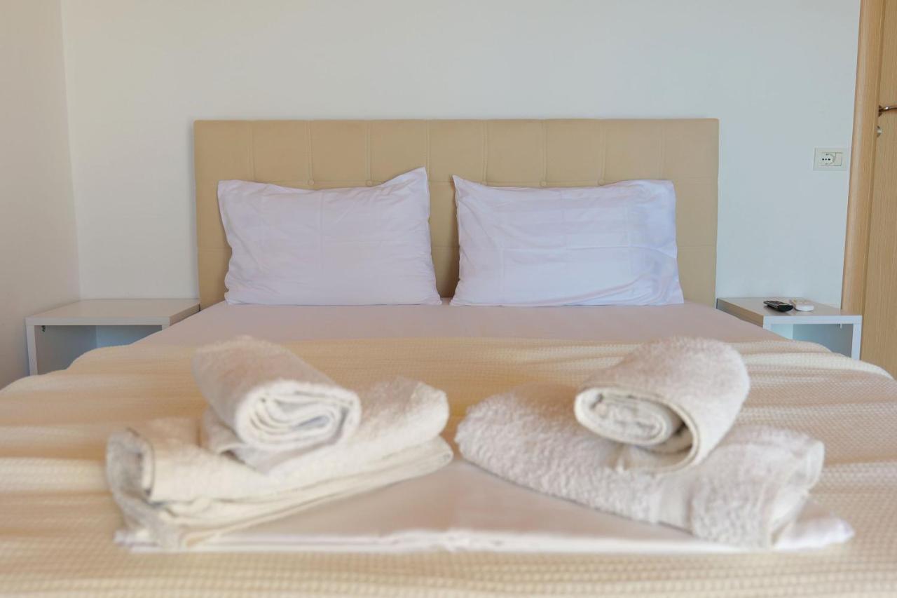 Alex & Sofi Hotel Himara Zewnętrze zdjęcie