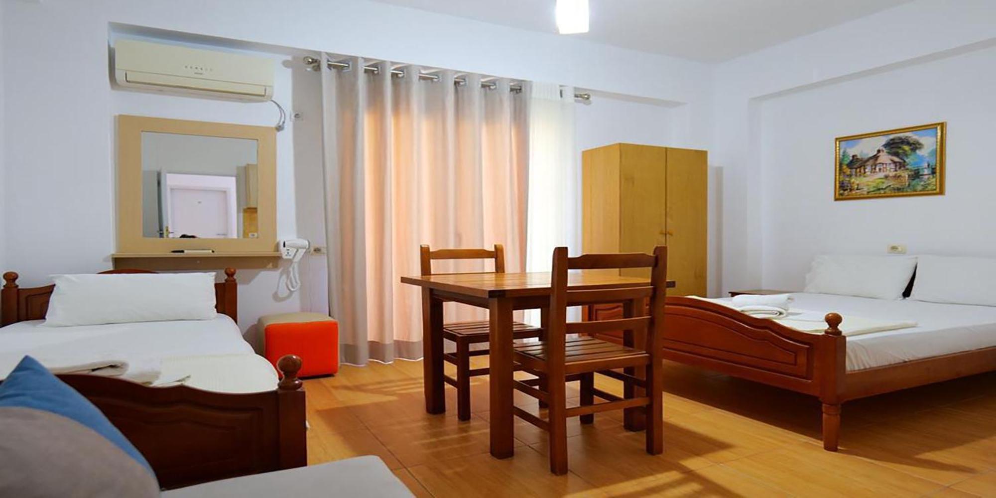 Alex & Sofi Hotel Himara Zewnętrze zdjęcie